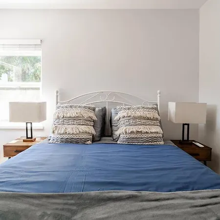 1 Palo Alto - Fully Furnished, Ac, Private, Parking & Laundry Appartement